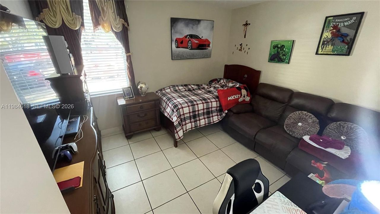 На продажу: $190,000 (1 спален, 1 ванн, 550 Квадратных фут)