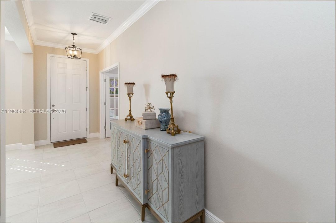 En Venta: $775,000 (5 camas, 4 baños, 3334 Pies cuadrados)