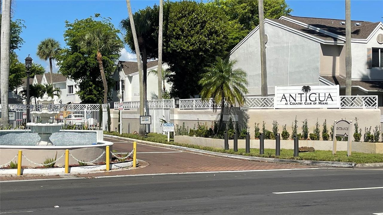 На продажу: $210,000 (1 спален, 1 ванн, 750 Квадратных фут)