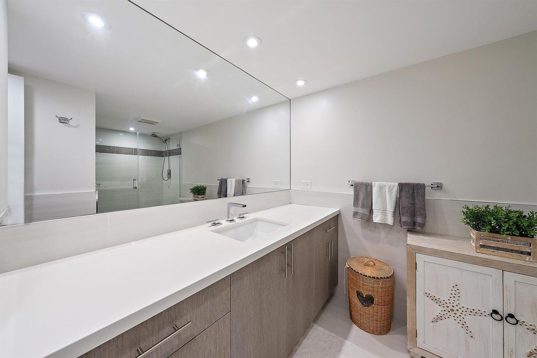 5070 N Ocean Dr 5b-3