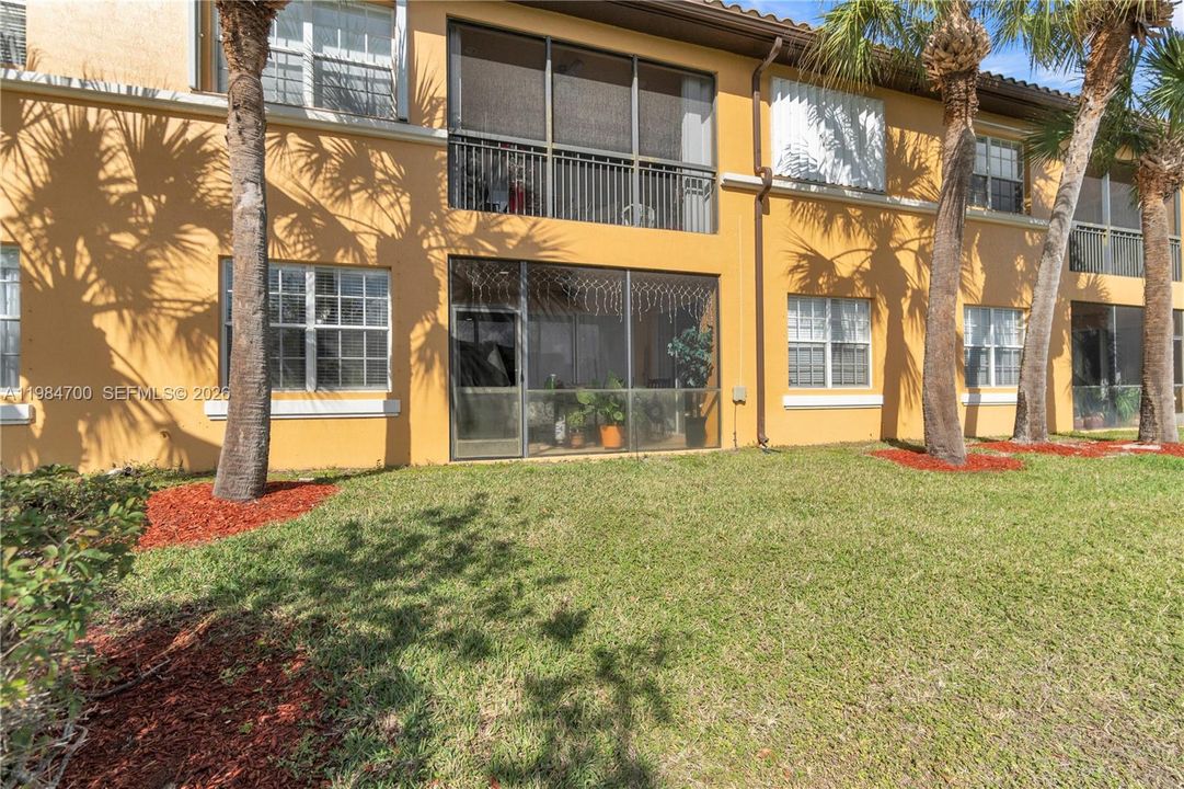 For Rent: $3,400 (3 beds, 2 baths, 1401 Square Feet)