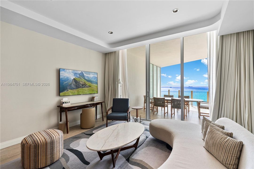 For Sale: $2,600,000 (1 beds, 2 baths, 1458 Square Feet)