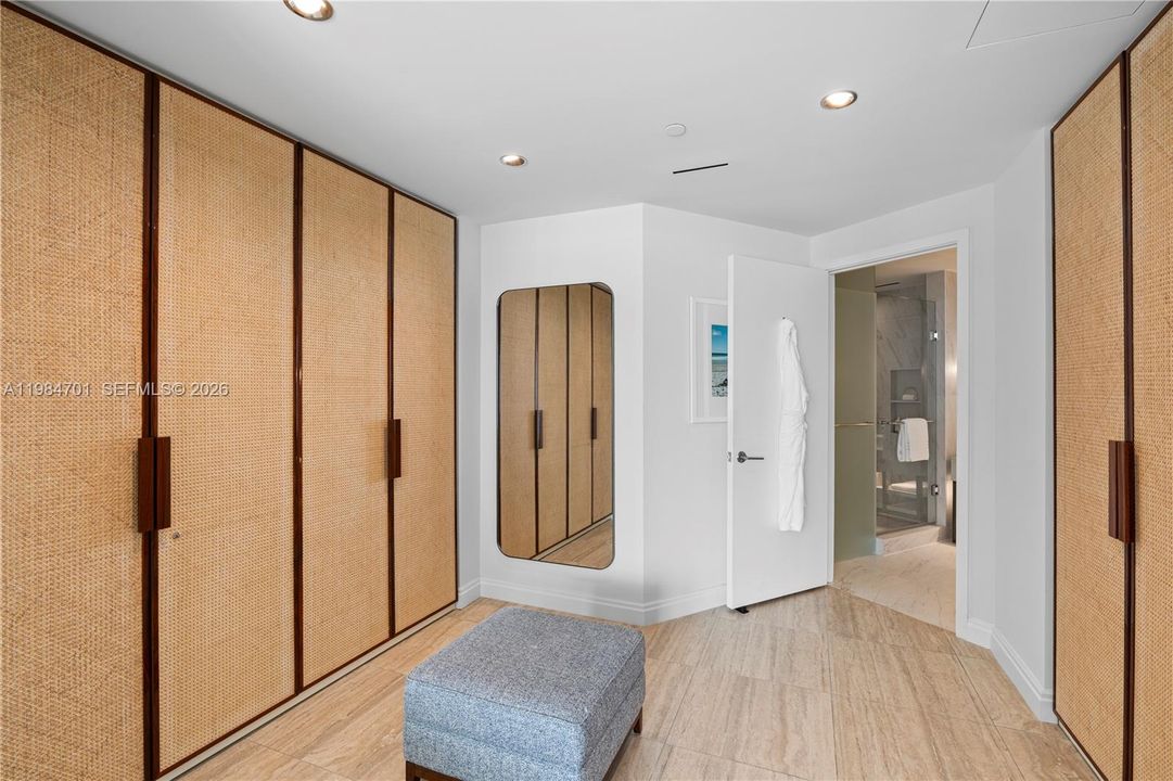For Sale: $2,600,000 (1 beds, 2 baths, 1458 Square Feet)