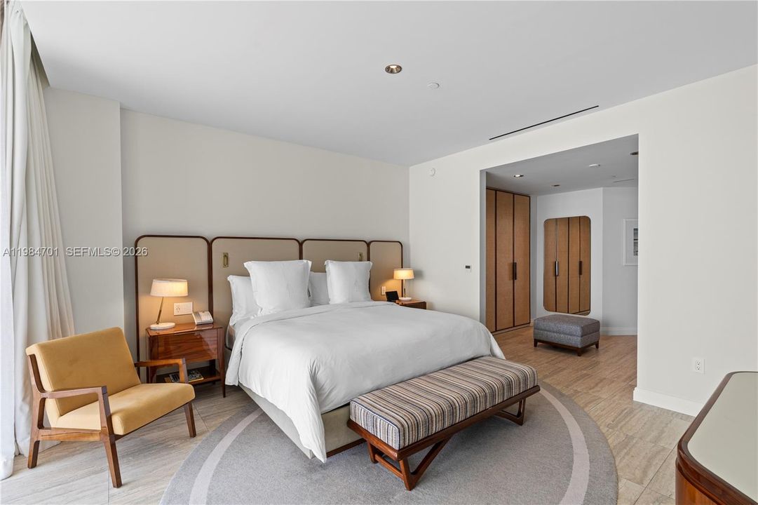 For Sale: $2,600,000 (1 beds, 2 baths, 1458 Square Feet)