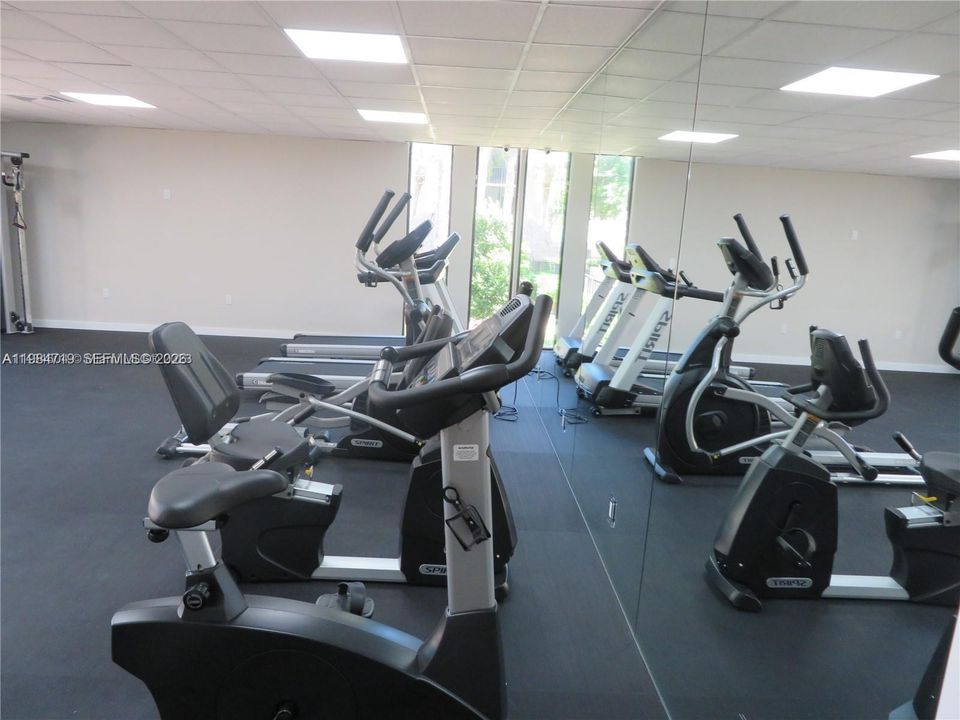 GREAT GYM FOR RESIDENTS IN CLUBHOUSE