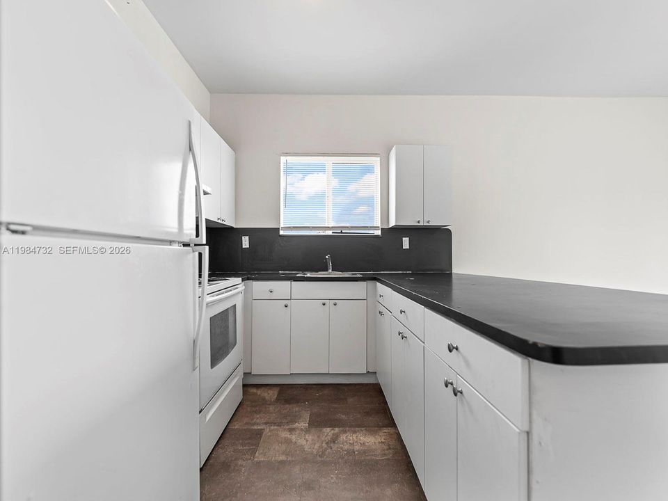 Vendido Recientemente: $615,000 (0 camas, 0 baños, 2950 Pies cuadrados)