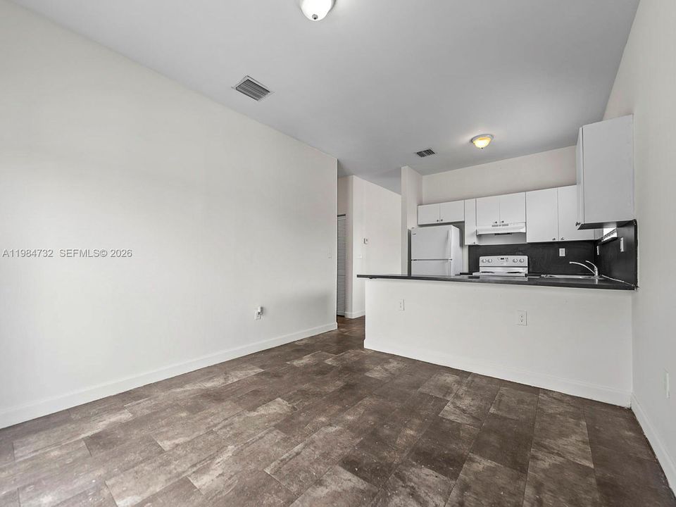 Vendido Recientemente: $615,000 (0 camas, 0 baños, 2950 Pies cuadrados)