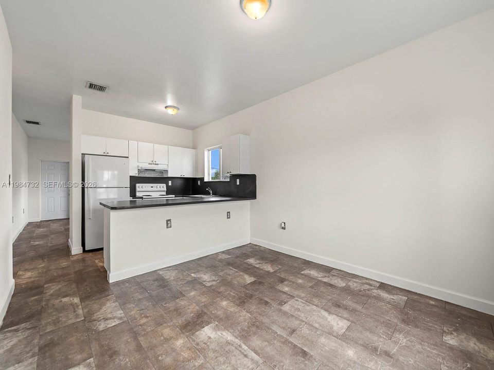 Vendido Recientemente: $615,000 (0 camas, 0 baños, 2950 Pies cuadrados)