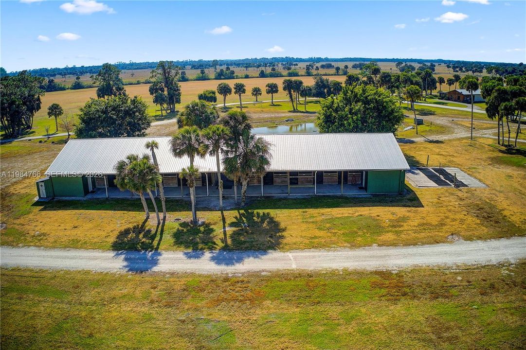 For Sale: $5,999,999 (9 beds, 3 baths, 910 Square Feet)