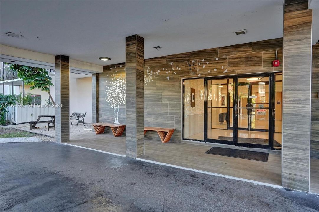 Vendido Recientemente: $107,000 (2 camas, 2 baños, 1016 Pies cuadrados)