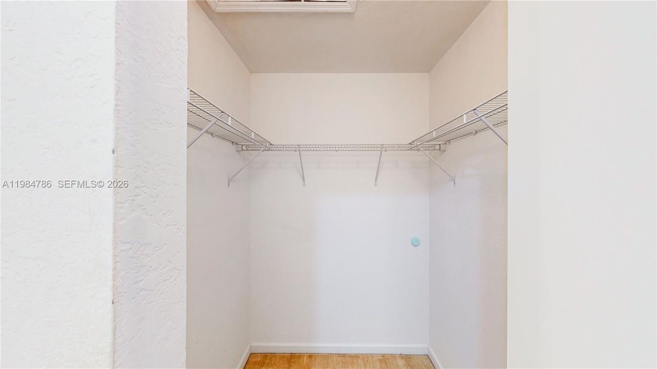 For Sale: $299,000 (3 beds, 2 baths, 1548 Square Feet)