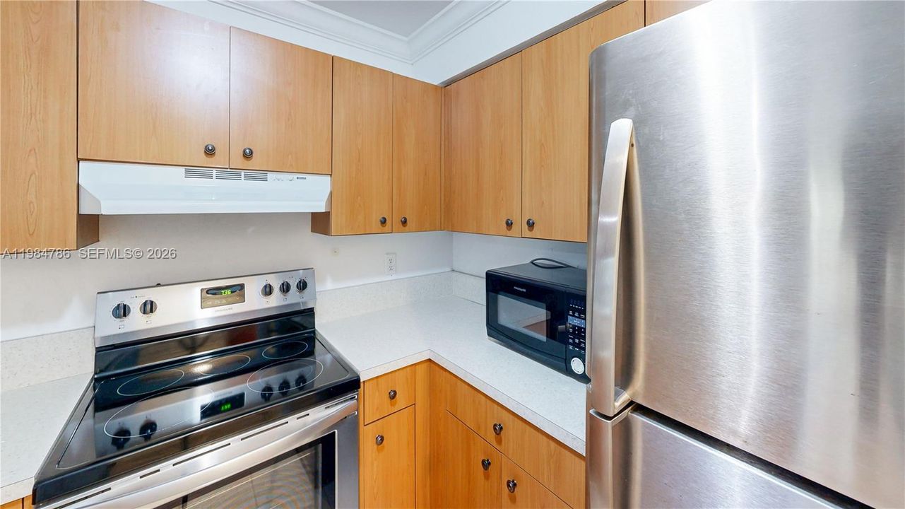 For Sale: $299,000 (3 beds, 2 baths, 1548 Square Feet)