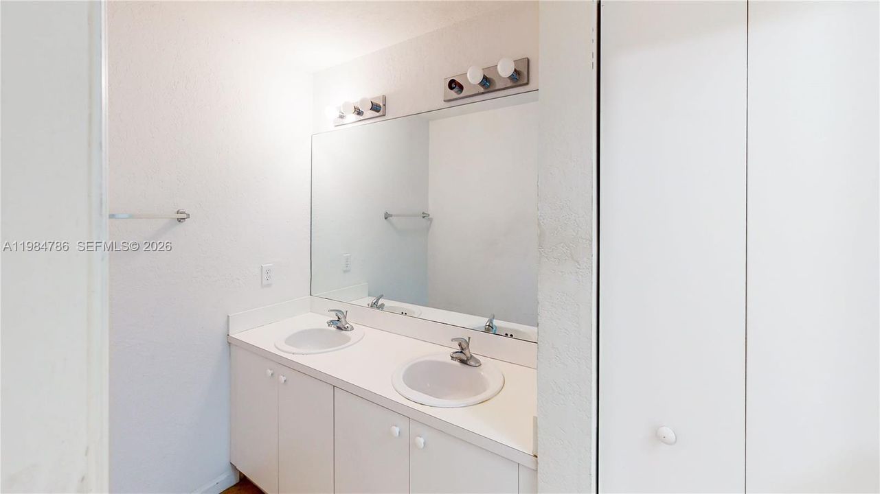 For Sale: $299,000 (3 beds, 2 baths, 1548 Square Feet)