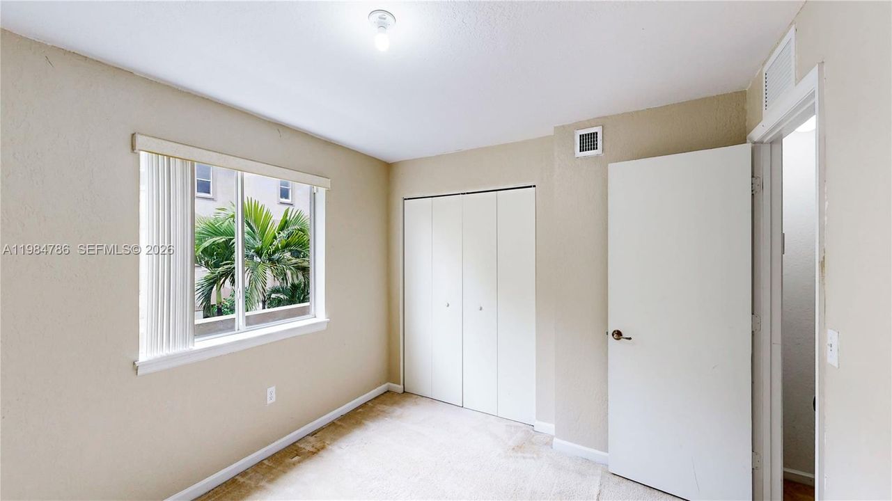 For Sale: $299,000 (3 beds, 2 baths, 1548 Square Feet)