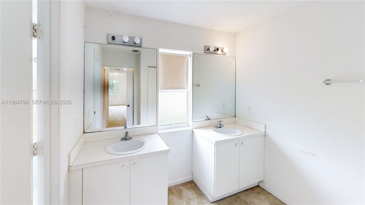 For Sale: $299,000 (3 beds, 2 baths, 1548 Square Feet)