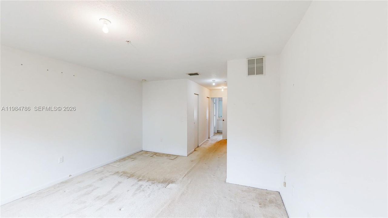 For Sale: $299,000 (3 beds, 2 baths, 1548 Square Feet)