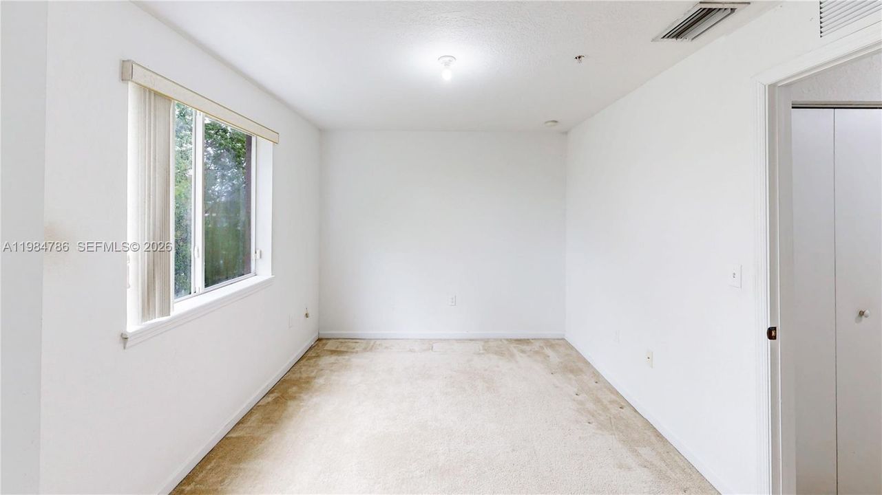 For Sale: $299,000 (3 beds, 2 baths, 1548 Square Feet)
