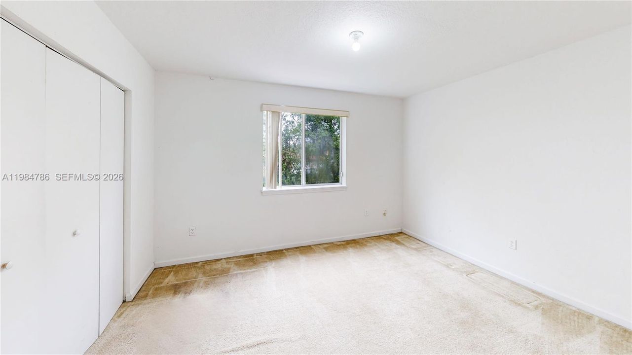 For Sale: $299,000 (3 beds, 2 baths, 1548 Square Feet)