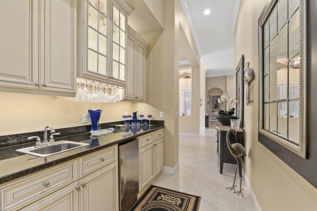BUTLERS PANTRY