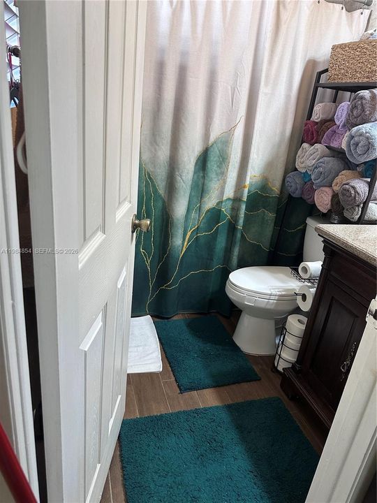 Full Bathroom 1 /Master Bath