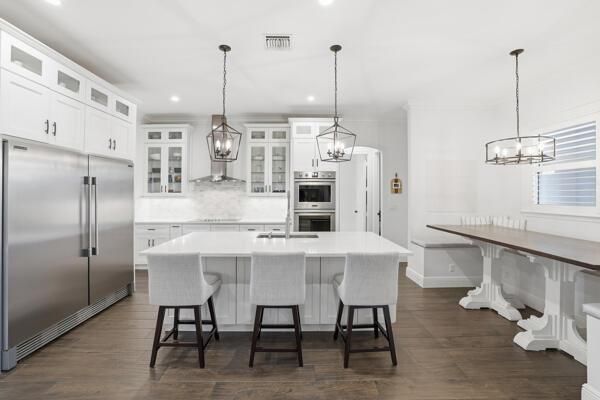 CHEFS KITCHEN