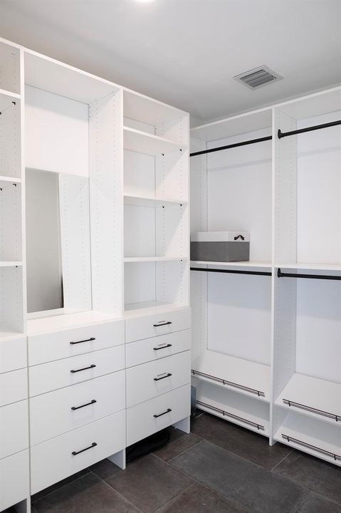 Master Closet 3