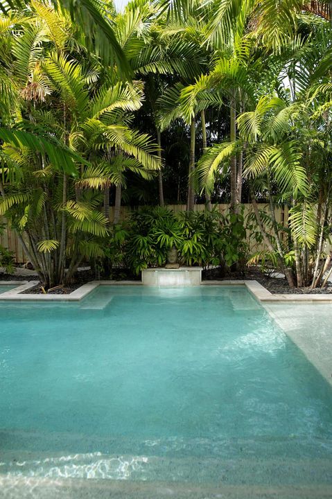 pool 4