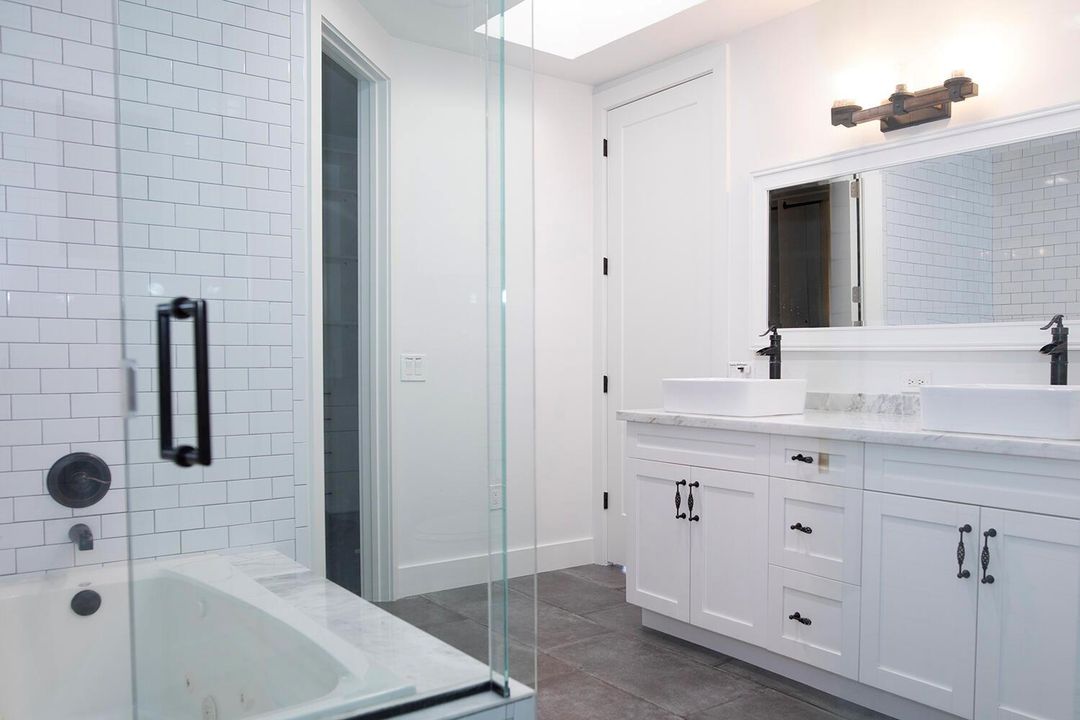Master Bath 3