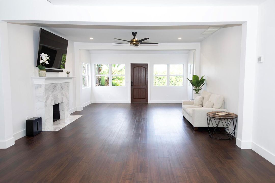 Living room 4