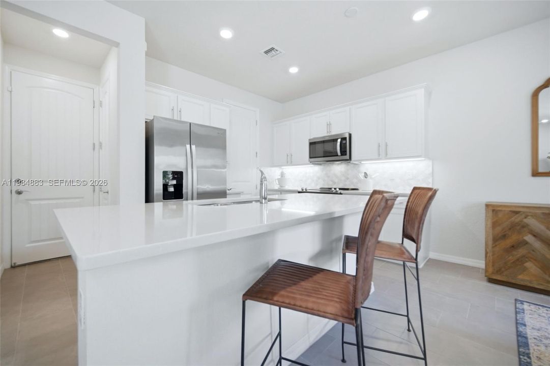 En Venta: $624,900 (3 camas, 2 baños, 1768 Pies cuadrados)