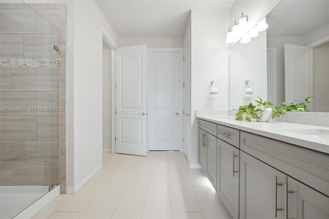 En Venta: $624,900 (3 camas, 2 baños, 1768 Pies cuadrados)