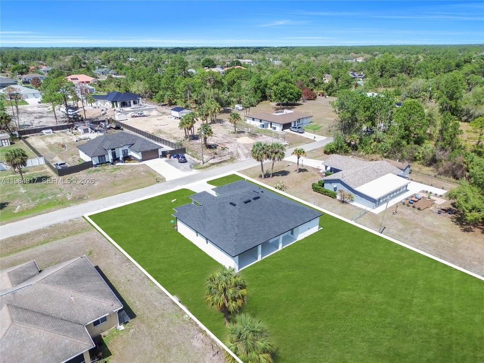 Active With Contract: $475,000 (4 beds, 3 baths, 1916 Square Feet)