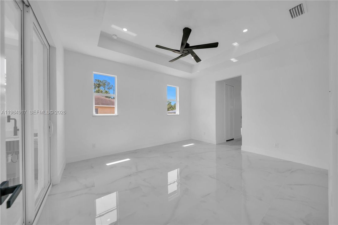 Active With Contract: $475,000 (4 beds, 3 baths, 1916 Square Feet)