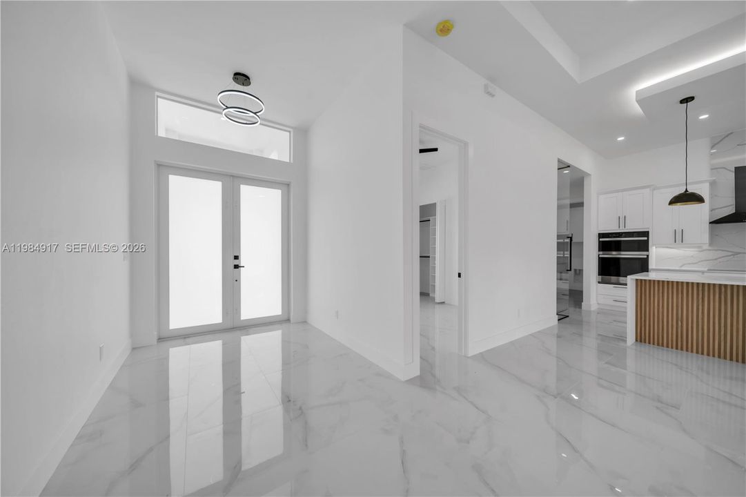 Active With Contract: $475,000 (4 beds, 3 baths, 1916 Square Feet)