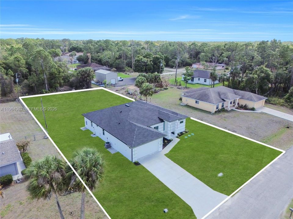 Active With Contract: $475,000 (4 beds, 3 baths, 1916 Square Feet)