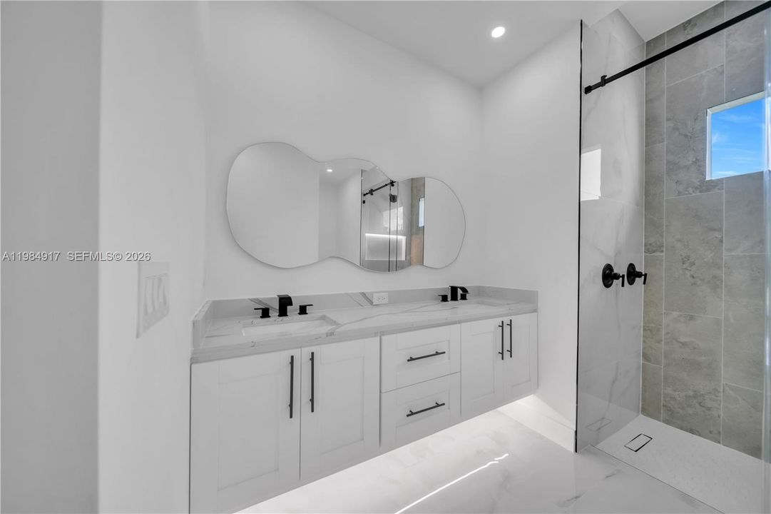 Active With Contract: $475,000 (4 beds, 3 baths, 1916 Square Feet)