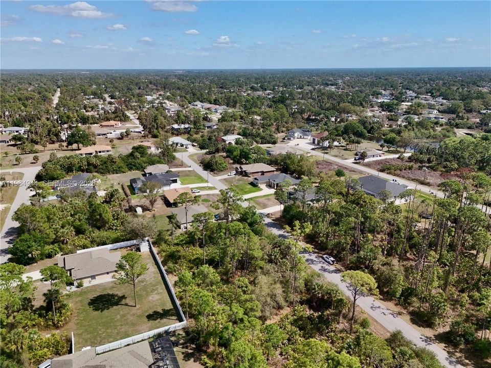 待售: $35,000 (0.23 acres)