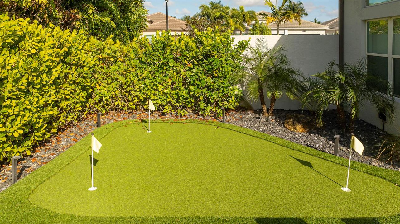 ASTROTURF GOLF GREE