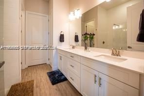 For Sale: $655,000 (3 beds, 2 baths, 1724 Square Feet)
