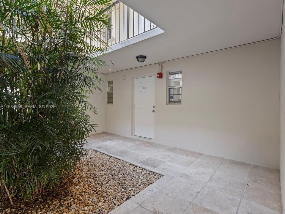 En Venta: $215,000 (1 camas, 1 baños, 710 Pies cuadrados)