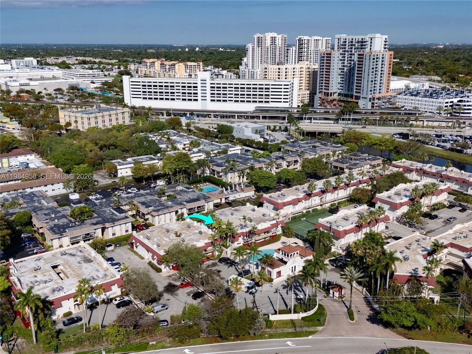 En Venta: $215,000 (1 camas, 1 baños, 710 Pies cuadrados)