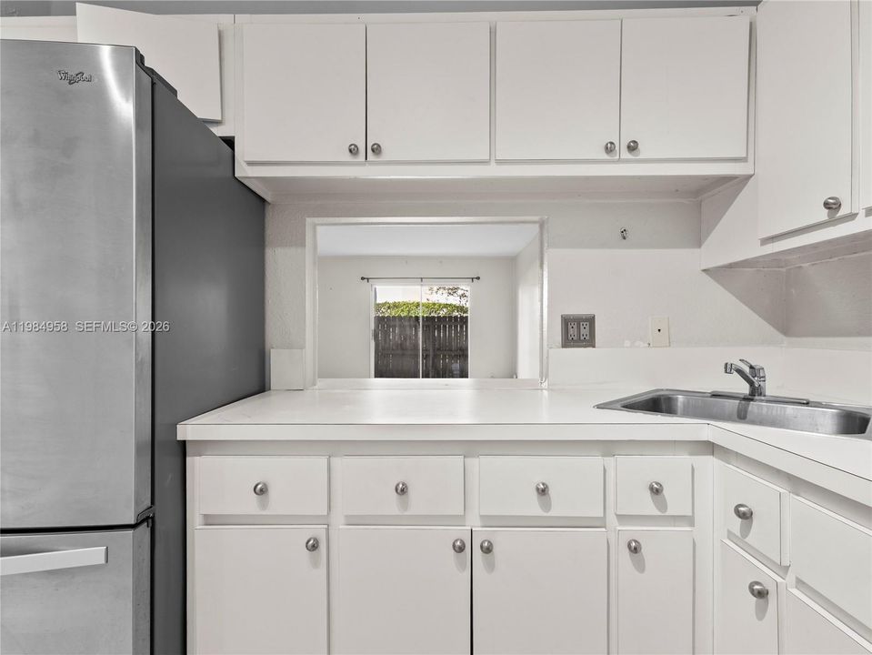 En Venta: $215,000 (1 camas, 1 baños, 710 Pies cuadrados)