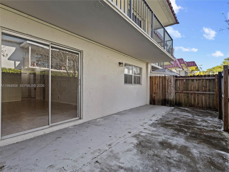 En Venta: $215,000 (1 camas, 1 baños, 710 Pies cuadrados)