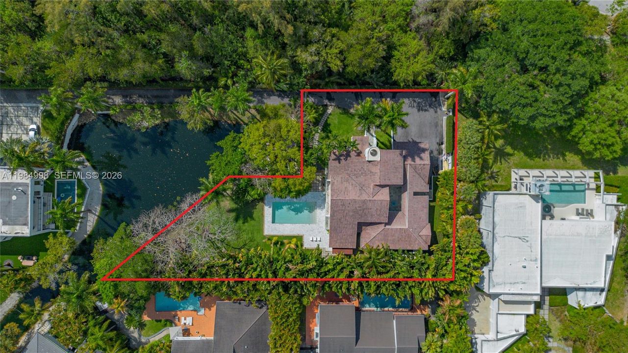 На продажу: $4,250,000 (7 спален, 5 ванн, 6014 Квадратных фут)