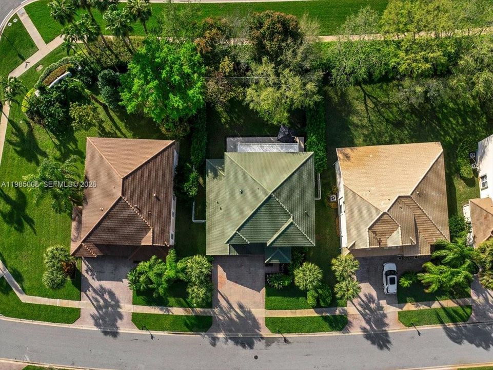 На продажу: $800,000 (6 спален, 4 ванн, 3243 Квадратных фут)