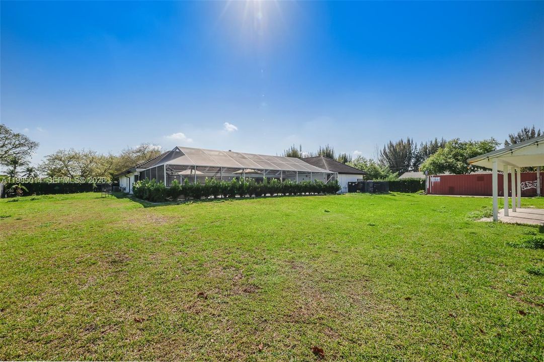 For Sale: $2,200,000 (5 beds, 5 baths, 4511 Square Feet)