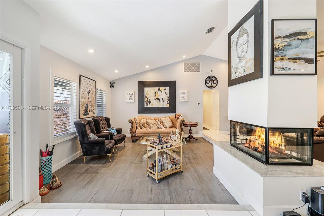 For Sale: $2,200,000 (5 beds, 5 baths, 4511 Square Feet)