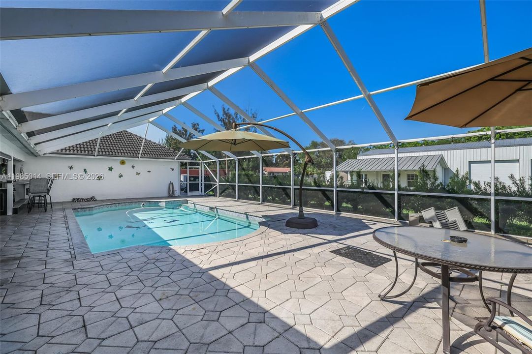 For Sale: $2,200,000 (5 beds, 5 baths, 4511 Square Feet)