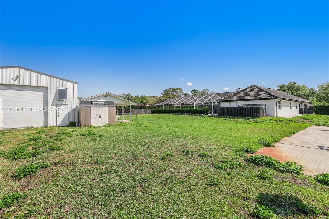 For Sale: $2,200,000 (5 beds, 5 baths, 4511 Square Feet)