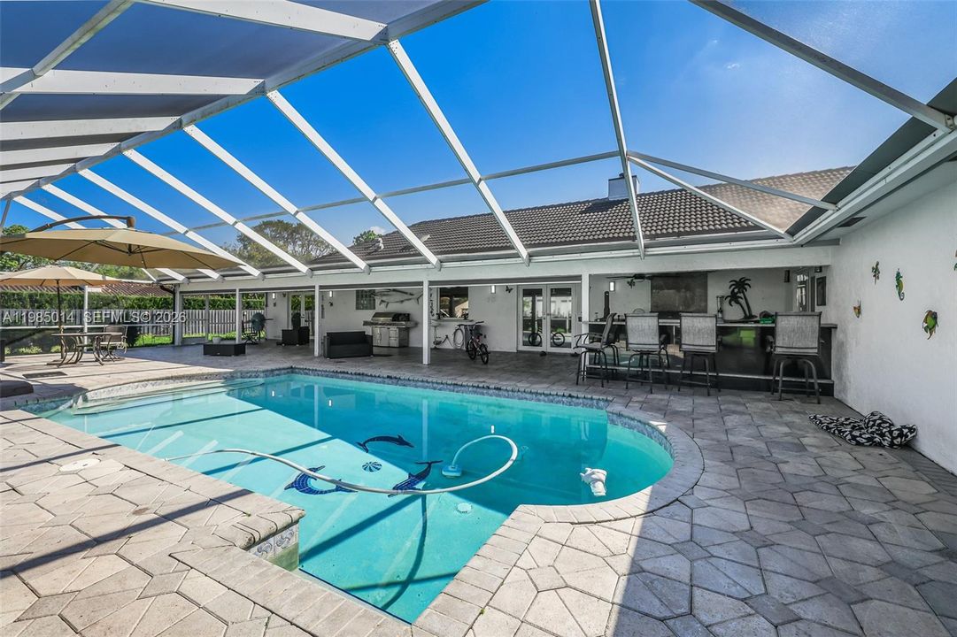 For Sale: $2,200,000 (5 beds, 5 baths, 4511 Square Feet)